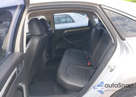 2018 Volkswagen Passat 2.0T Se from USA, damaged, VIN 1VWBA7A39JC036628